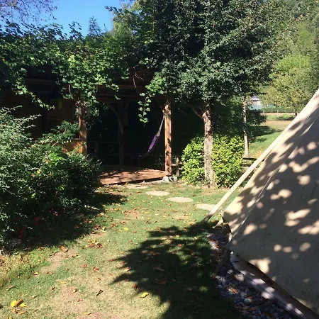 Camping Jardin La Vie En Vert En Ariege Augirein