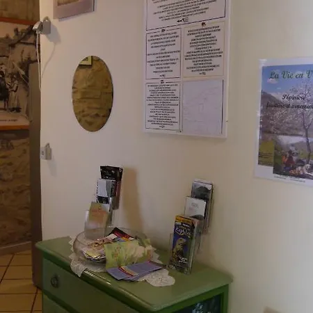 Camping Jardin La Vie En Vert En Ariege Camping Augirein