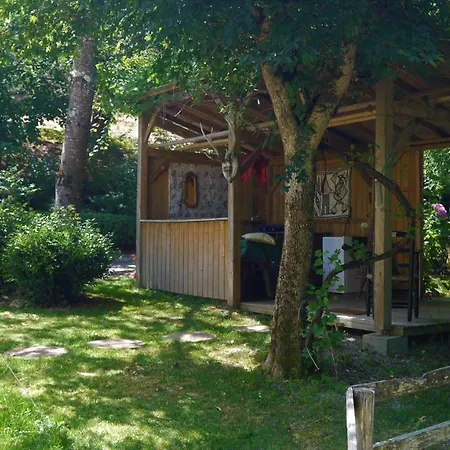 Camping Jardin La Vie En Vert En Ariege Augirein